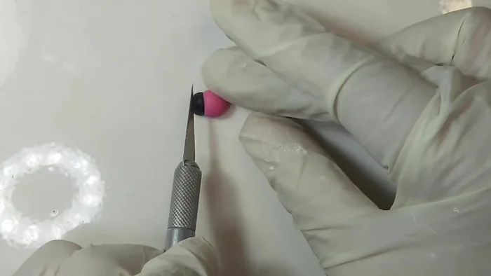 Join the head and body pieces, ensuring correct proportions. The pronotum (neck) should be about 1mm.