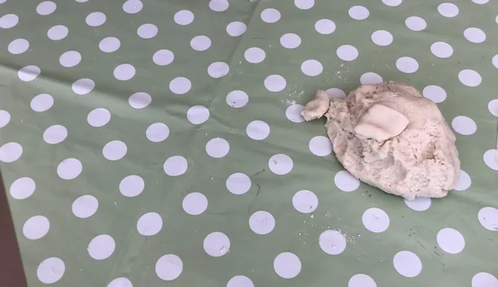 Optional: Create shell molds: Use chocolate seashell trays as molds to create shell-shaped pieces. Let them dry thoroughly.