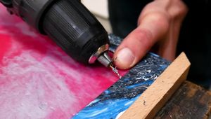 DIY Recycled Plastic Picture Frames: A Marbled Masterpiece