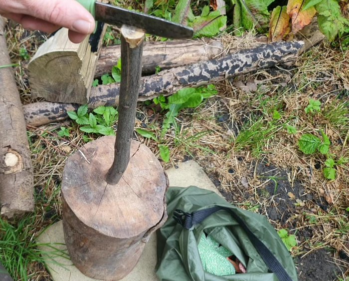 Prepare the stick: Quarter the stick using a knife and another stick as a wedge. Select the best section (top section is usually better).