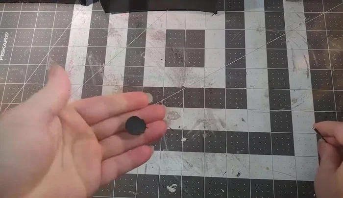 Remove the sticks from the cupcake picks using wire cutters or flush cutters if necessary.