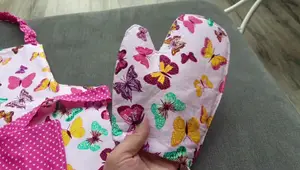 DIY Play Kitchen Apron & Oven Mitt for Kids: Easy Sewing Tutorial