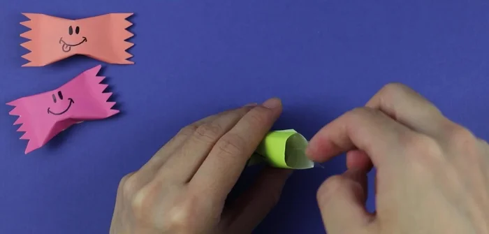 Seal the other end: Secure the other end with double-sided tape, pinching to seal.