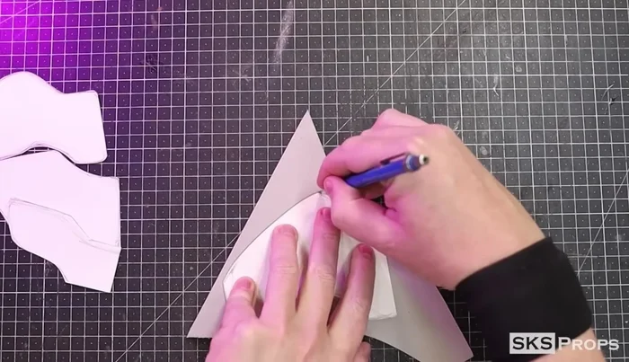 Glue Part H (back support) cut from 6mm foam to the back of Part C.