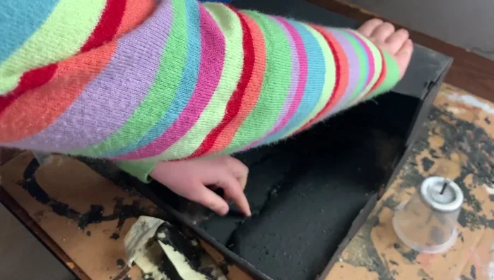 Airbrush the river with shades of green and yellow.