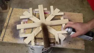 DIY Giant Christmas Snowflake: The Half-Lap Method