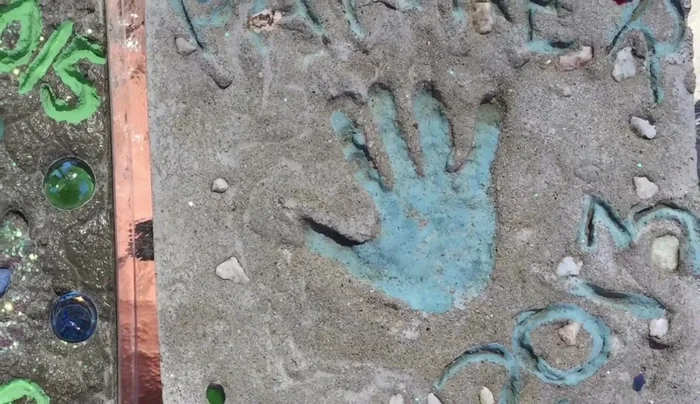 Place your finished stepping stone in your garden.