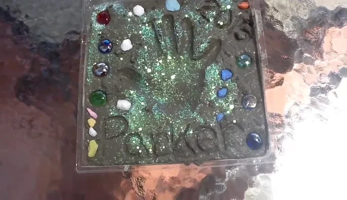 Allow the paint to dry completely.