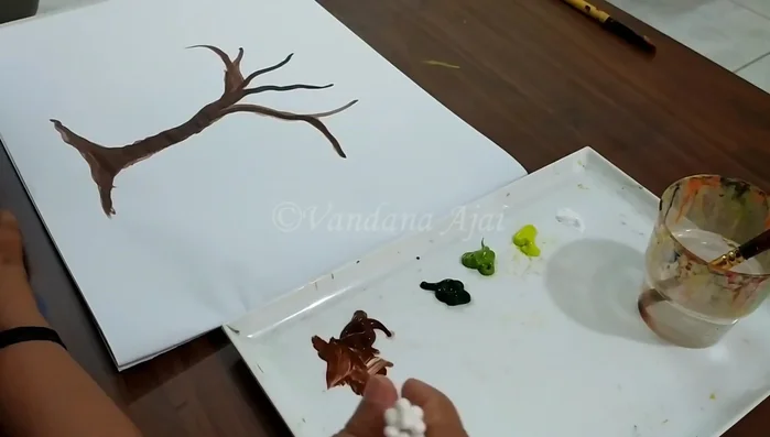 Paint leaves with darkest green using Q-tips, applying roughly.
