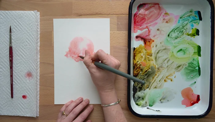 Refine the scoop (optional): Add stronger hints of red for strawberry details if desired.