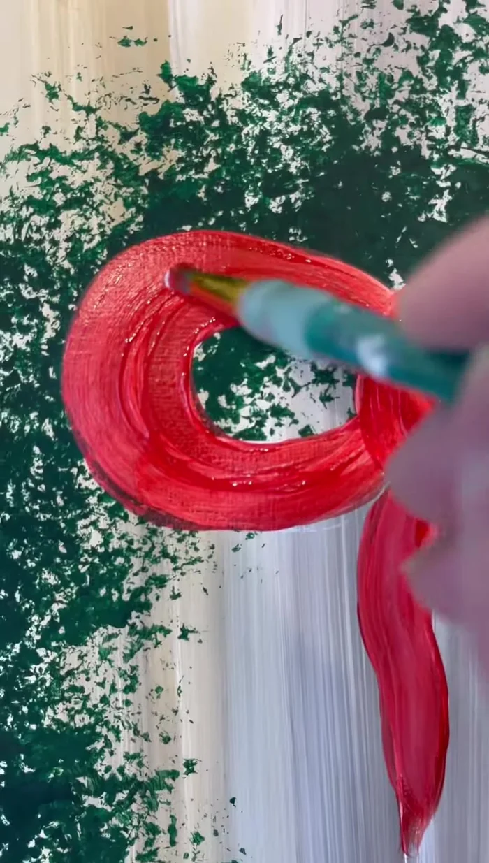 Add highlights to the bow with white paint.