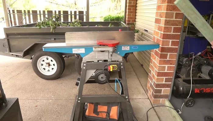 Prepare new structural timber (planing and thicknessing to match original dimensions).