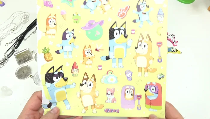 Repeat steps 2-6 for other characters (Bingo, Coco, etc.), choosing different pendant tray shapes as desired.