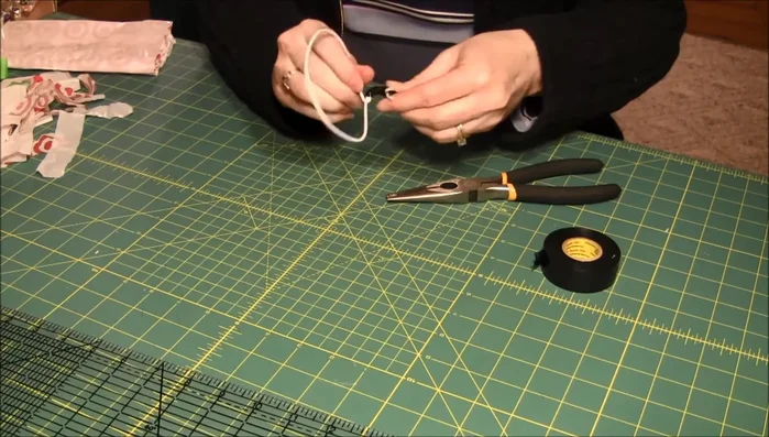 Wrap tape around the sharp parts of the wire to prevent injuries.