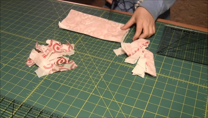 Cut the bags into 1-inch strips, then cut the strips into 5-inch lengths.
