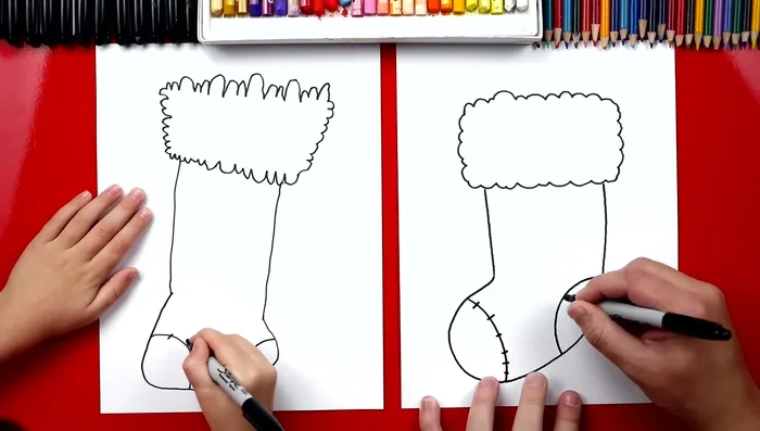 Add stitch lines across the lines of the stocking for added detail.