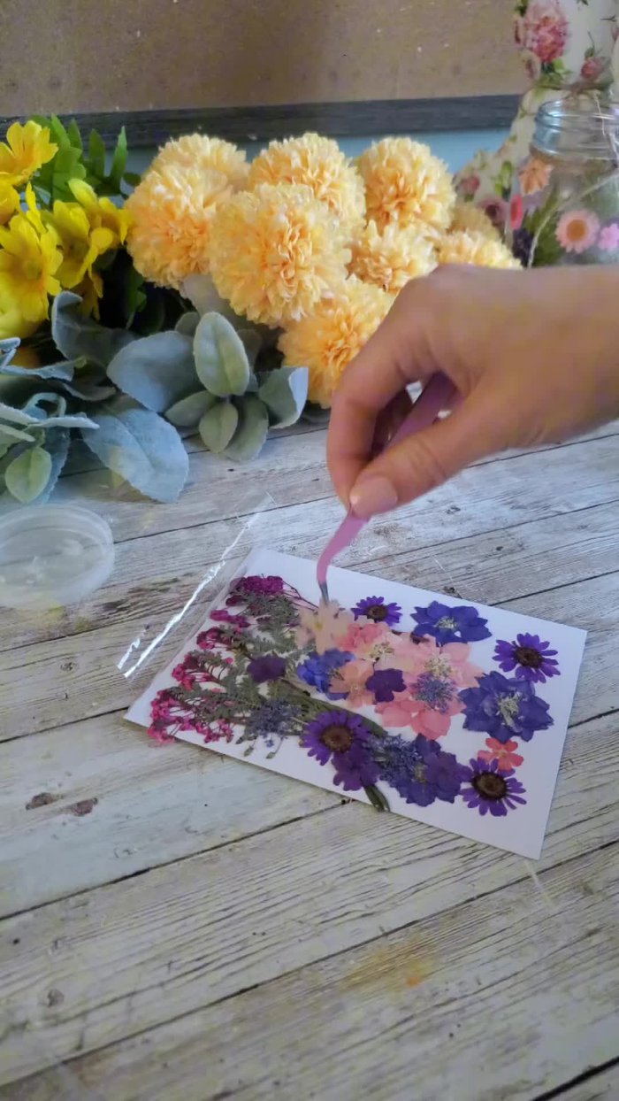 For flowers with stems, place a little flour over the stem before adding more Mod Podge.