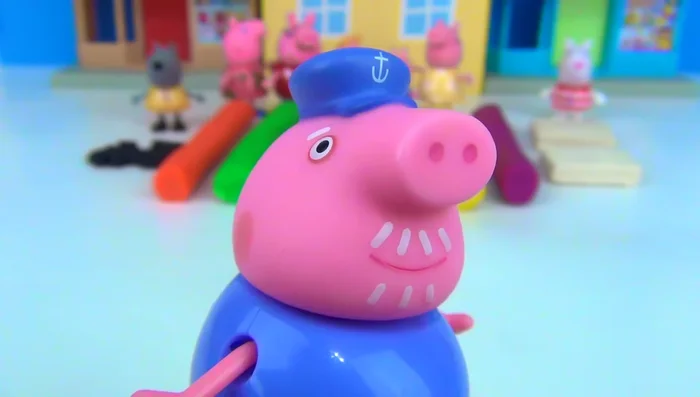 Making Grandpa Pig's Submarine