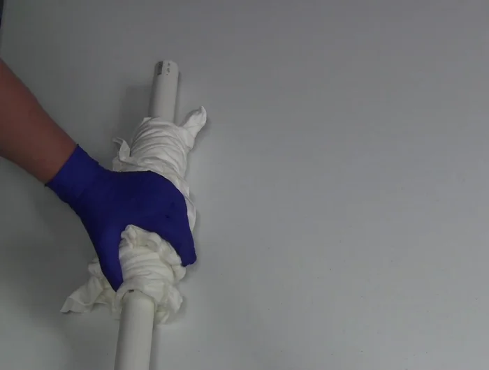 Tie the shirt tightly with kite string, bunching it further to create more wrinkles.